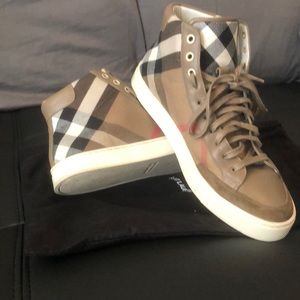 Burberry Shoes